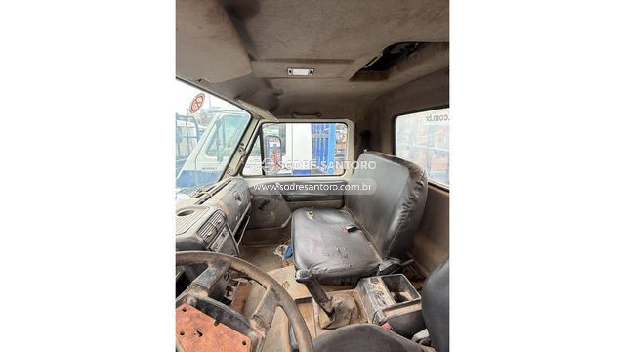 Volkswagen 8.160 Drc 4x2 - 2014/2015 — foto 7 de 8