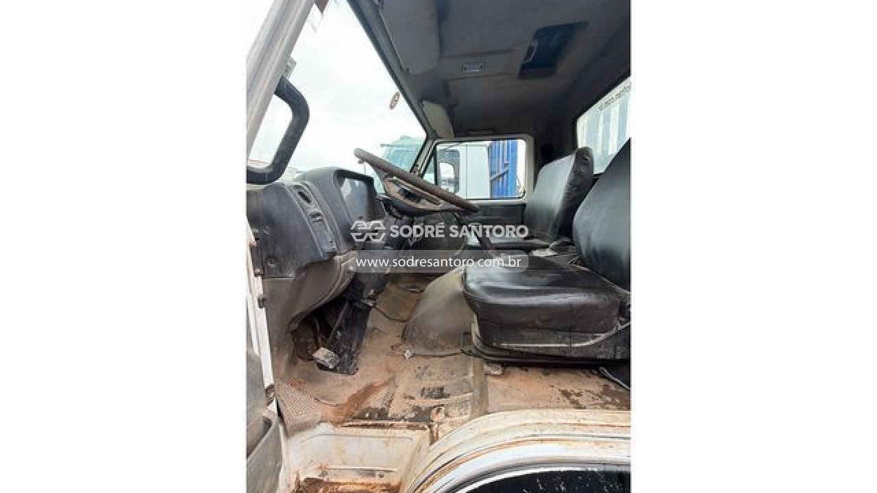 Volkswagen 8.160 Drc 4x2 - 2014/2015 — foto 8 de 8