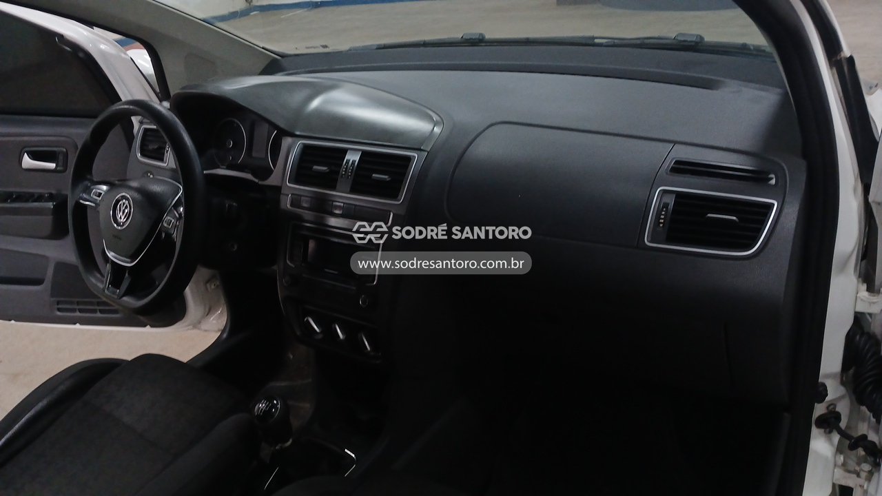 Volkswagen Fox CL Mcv - 2016/2017 — foto 8 de 12