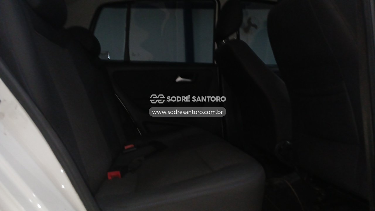 Volkswagen Fox CL Mcv - 2016/2017 — foto 11 de 12
