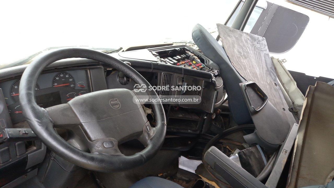 Volvo FH 440 6x2 T - 2010/2010 — foto 7 de 12