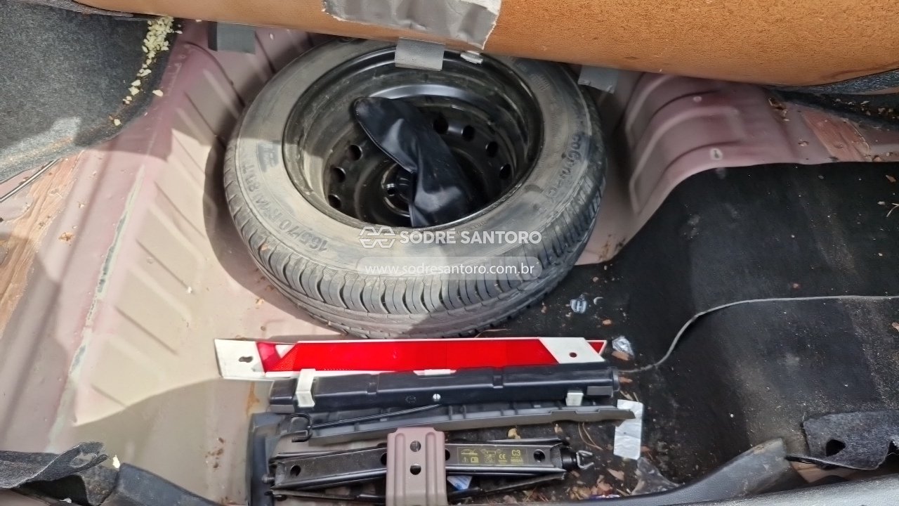 Nissan Versa 16sv Cvt - 2019/2020 — foto 9 de 12