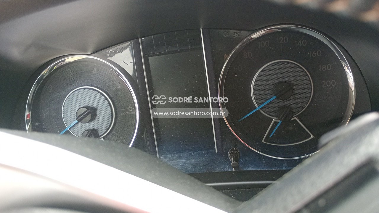 Toyota Hilux Swsrxa4fd - 2016/2016 — foto 7 de 12