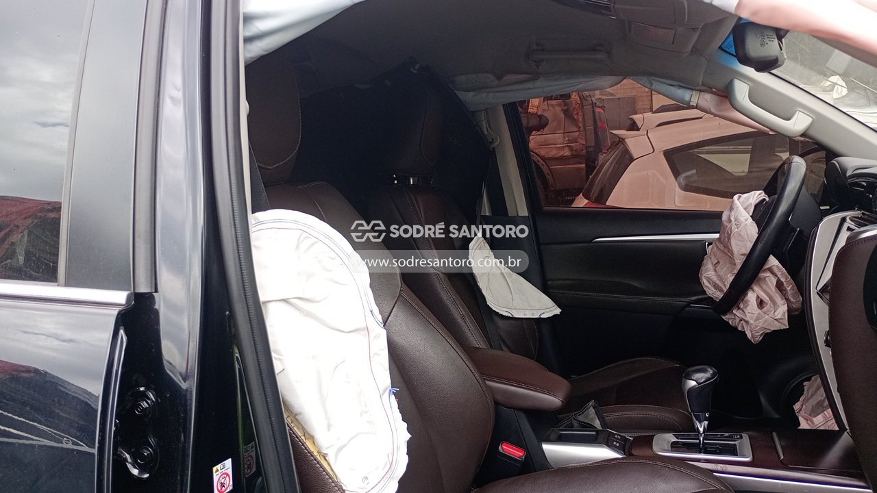 Toyota Hilux Swsrxa4fd - 2016/2016 — foto 12 de 12