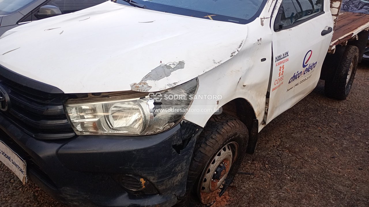 Toyota Hilux Chlstm4fd - 2022/2022 — foto 11 de 12