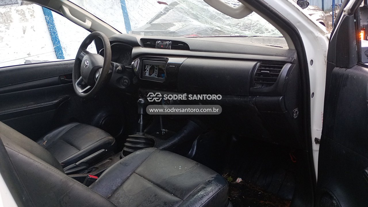 Toyota Hilux Chlstm4fd - 2022/2022 — foto 8 de 12
