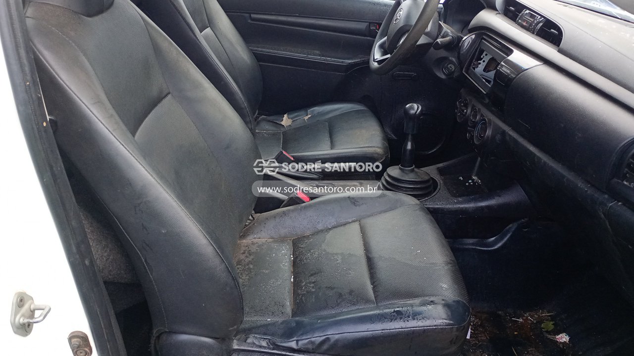 Toyota Hilux Chlstm4fd - 2022/2022 — foto 9 de 12