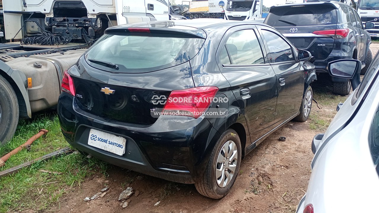 Chevrolet Onix 1.0mt LT - 2018/2019 — foto 4 de 12