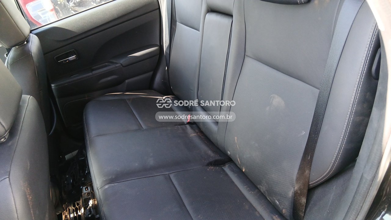 Mitsubishi Outlander Spt Hpe2wd - 2021/2022 — foto 11 de 12