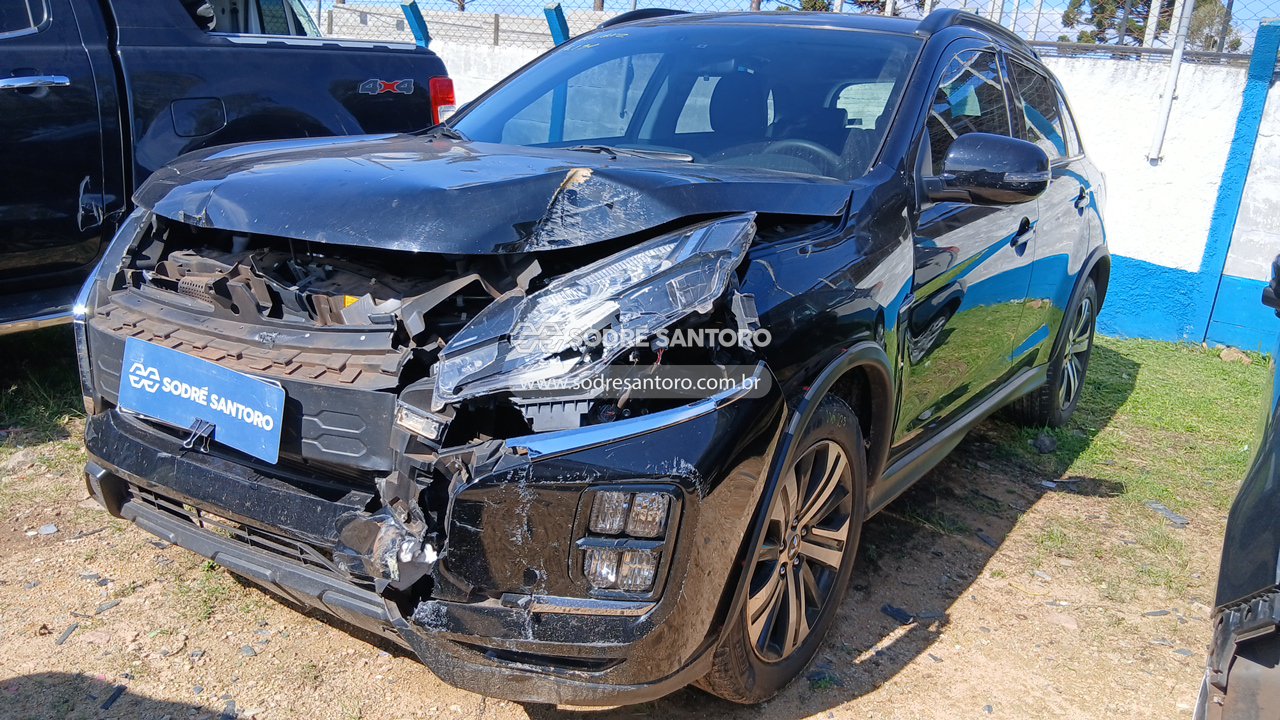 Mitsubishi Outlander Spt Hpe2wd - 2021/2022 — foto 3 de 12