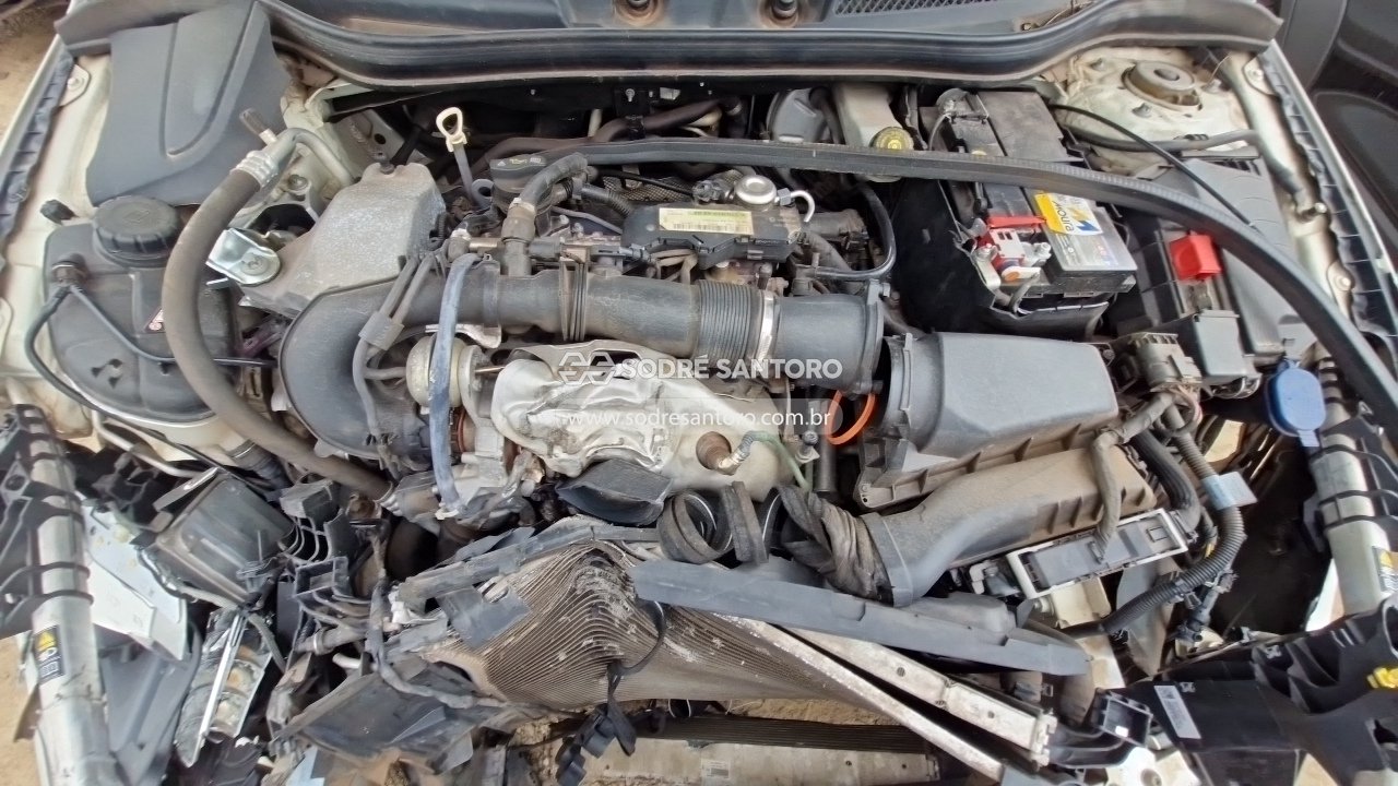Mercedes-benz Cla200ff - 2015/2016 — foto 5 de 12