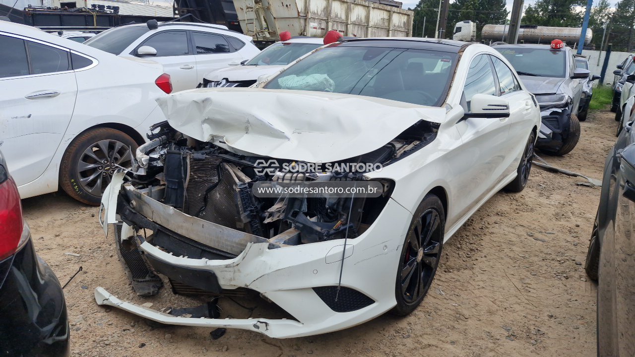Mercedes-benz Cla200ff - 2015/2016 — foto 3 de 12