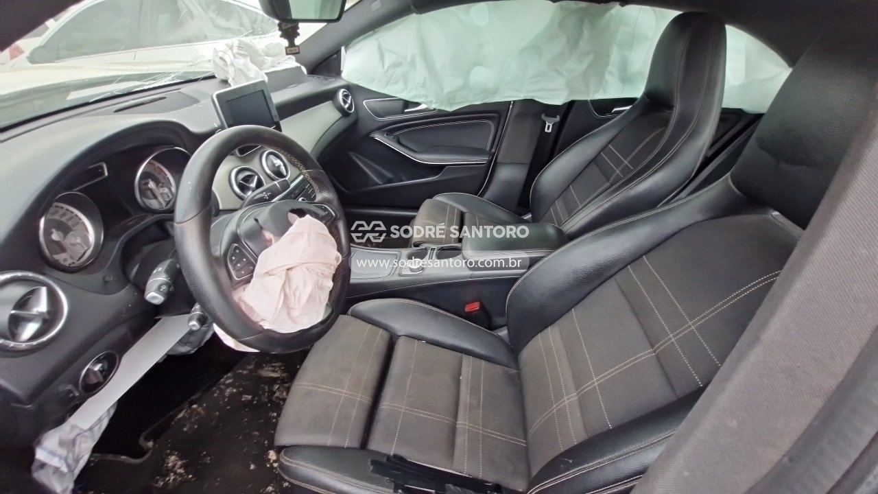Mercedes-benz Cla200ff - 2015/2016 — foto 8 de 12