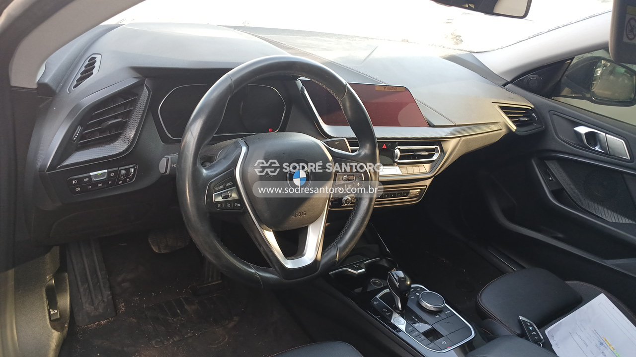 Bmw 218i - 2020/2021 — foto 6 de 12