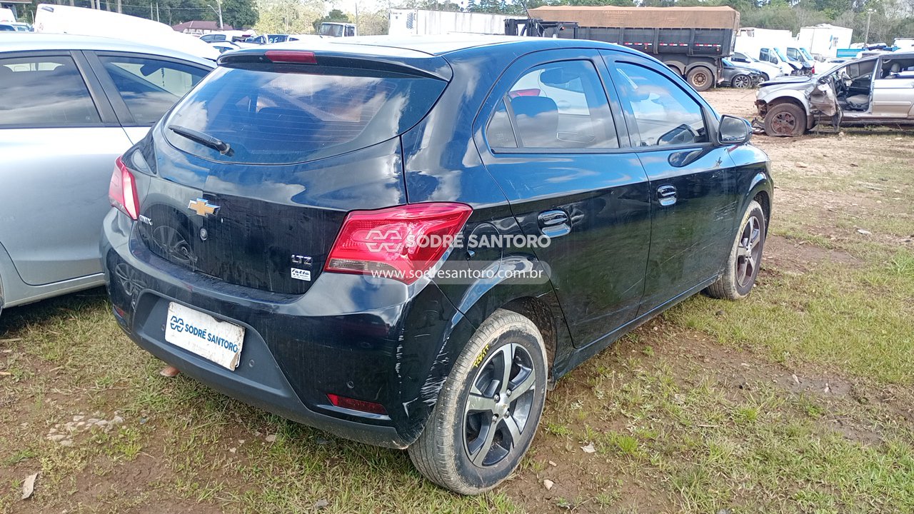 Chevrolet Onix 1.4at Ltz - 2017/2018 — foto 4 de 12