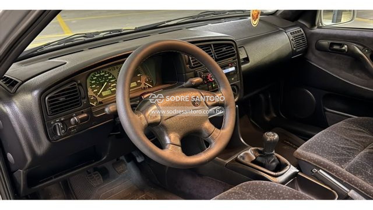 Volkswagen Passat - 1996/1996 — foto 6 de 12