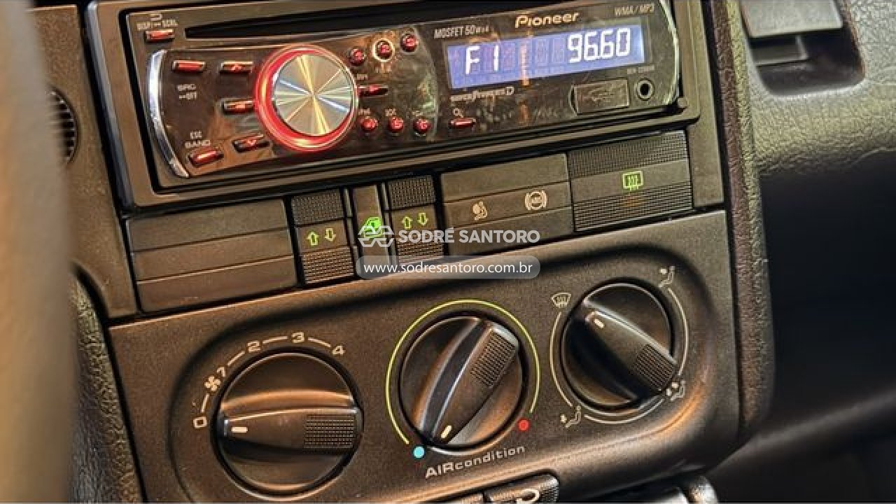 Volkswagen Passat - 1996/1996 — foto 8 de 12