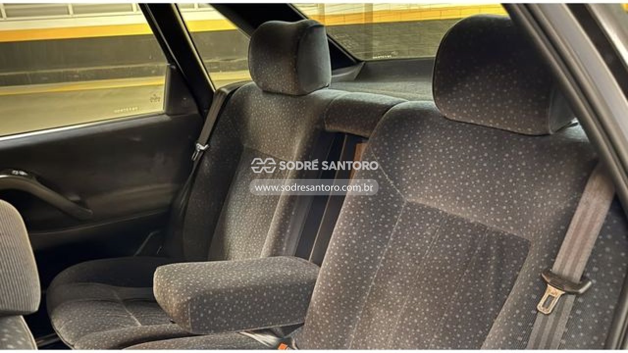 Volkswagen Passat - 1996/1996 — foto 10 de 12
