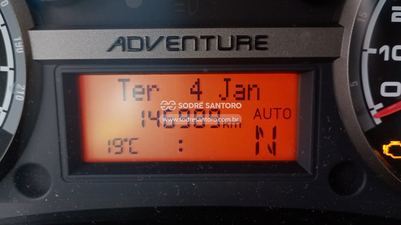 Fiat Idea Adventure 1.8 - 2015/2015 — foto 7 de 12