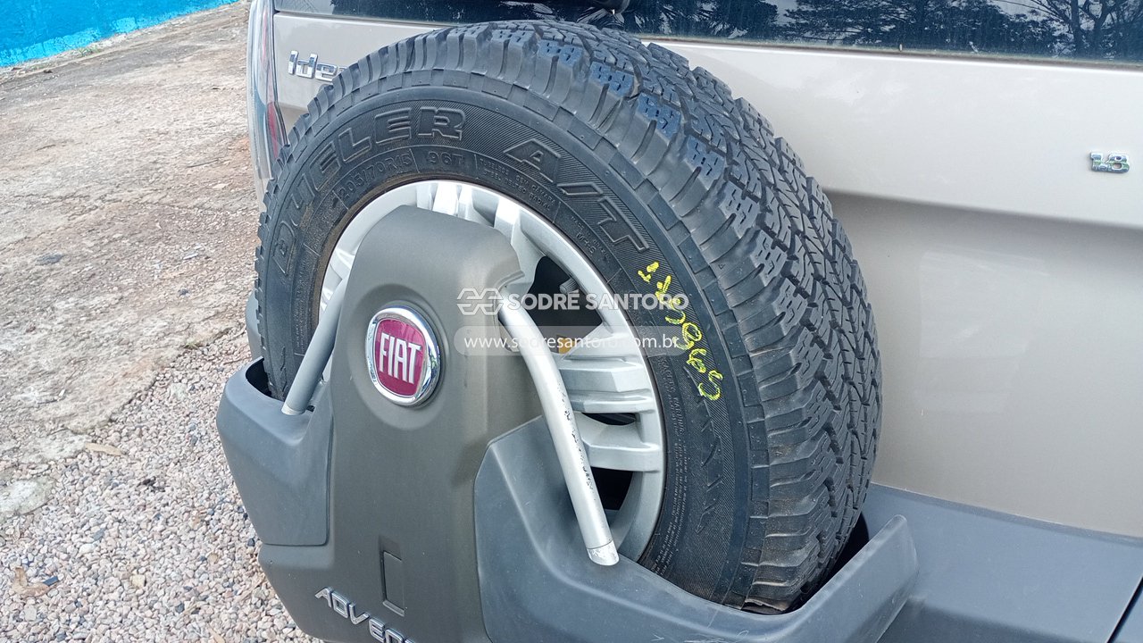 Fiat Idea Adventure 1.8 - 2015/2015 — foto 10 de 12