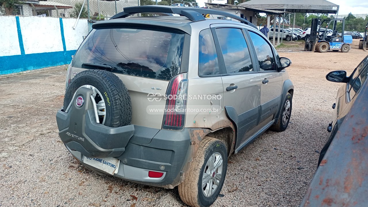 Fiat Idea Adventure 1.8 - 2015/2015 — foto 4 de 12