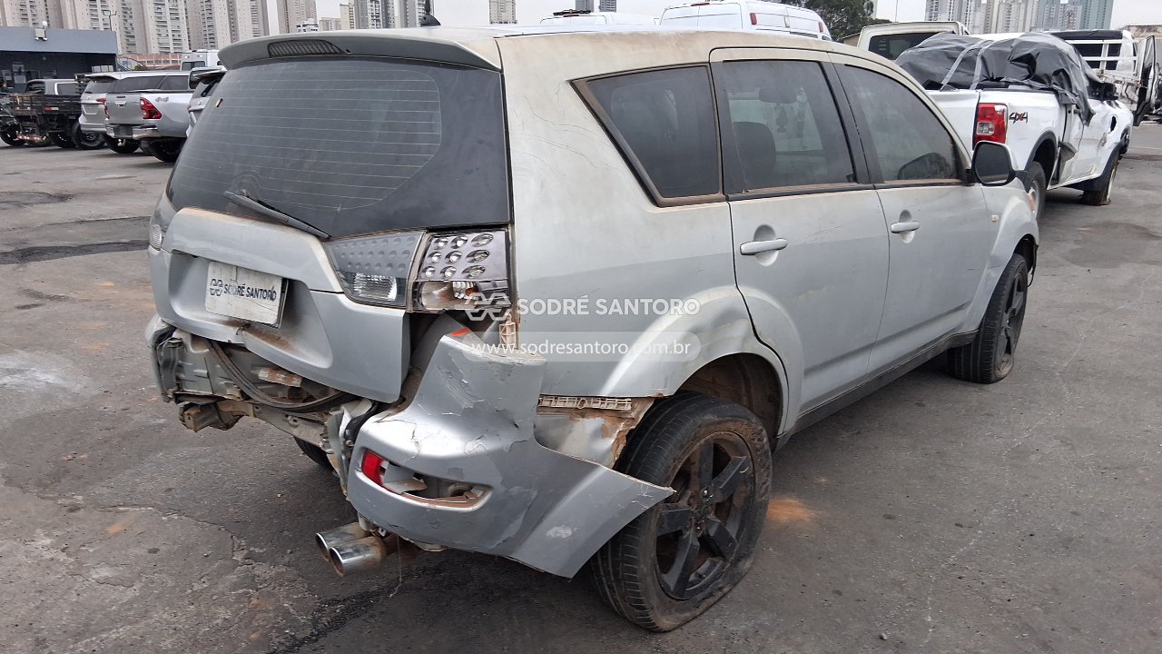 Mitsubishi Outlander 3.0 V6 - 2008/2008 — foto 4 de 12