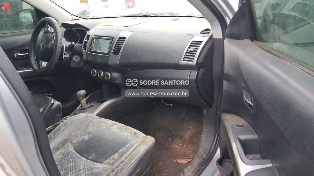 Mitsubishi Outlander 3.0 V6 - 2008/2008 — foto 7 de 12