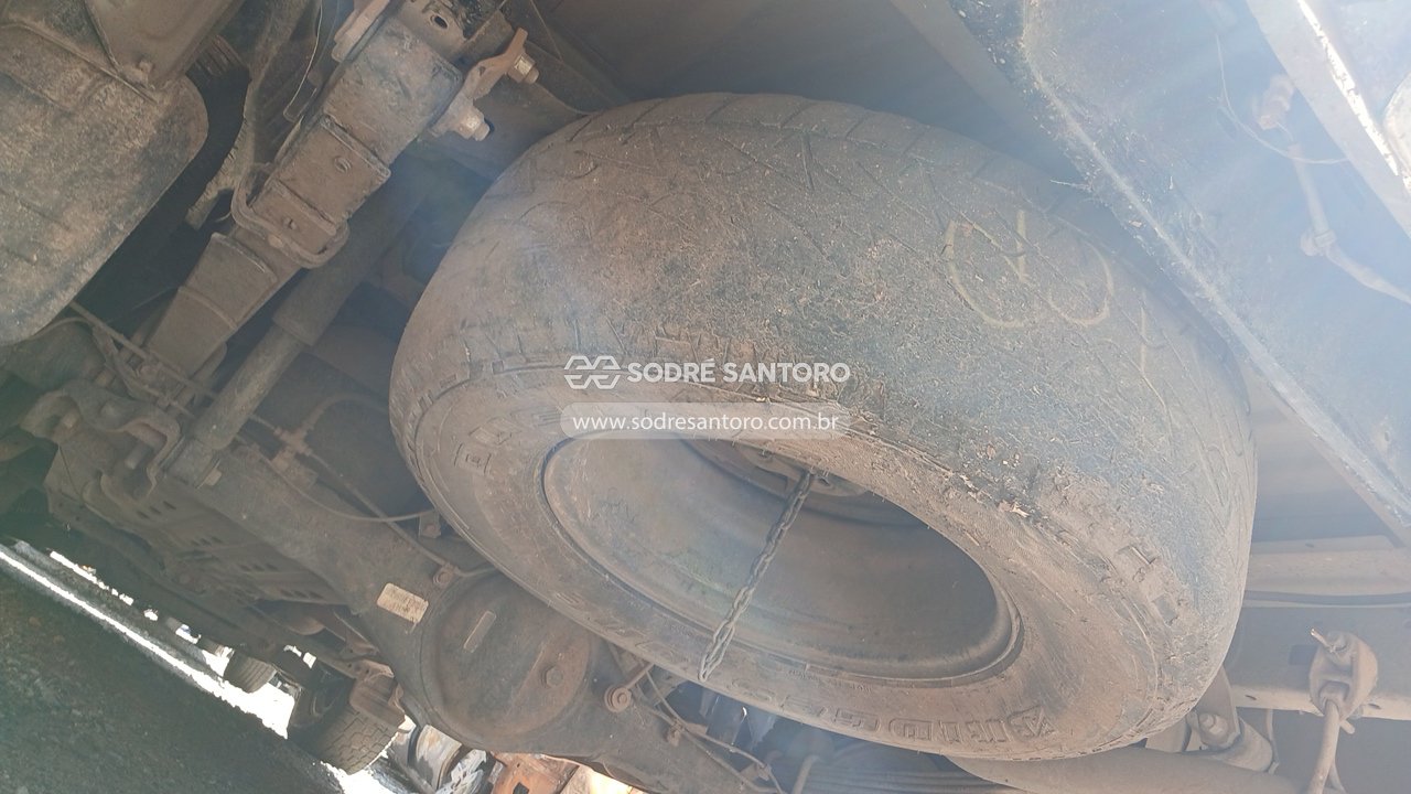 Toyota Hilux Cd4x4 Srv - 2014/2015 — foto 10 de 12