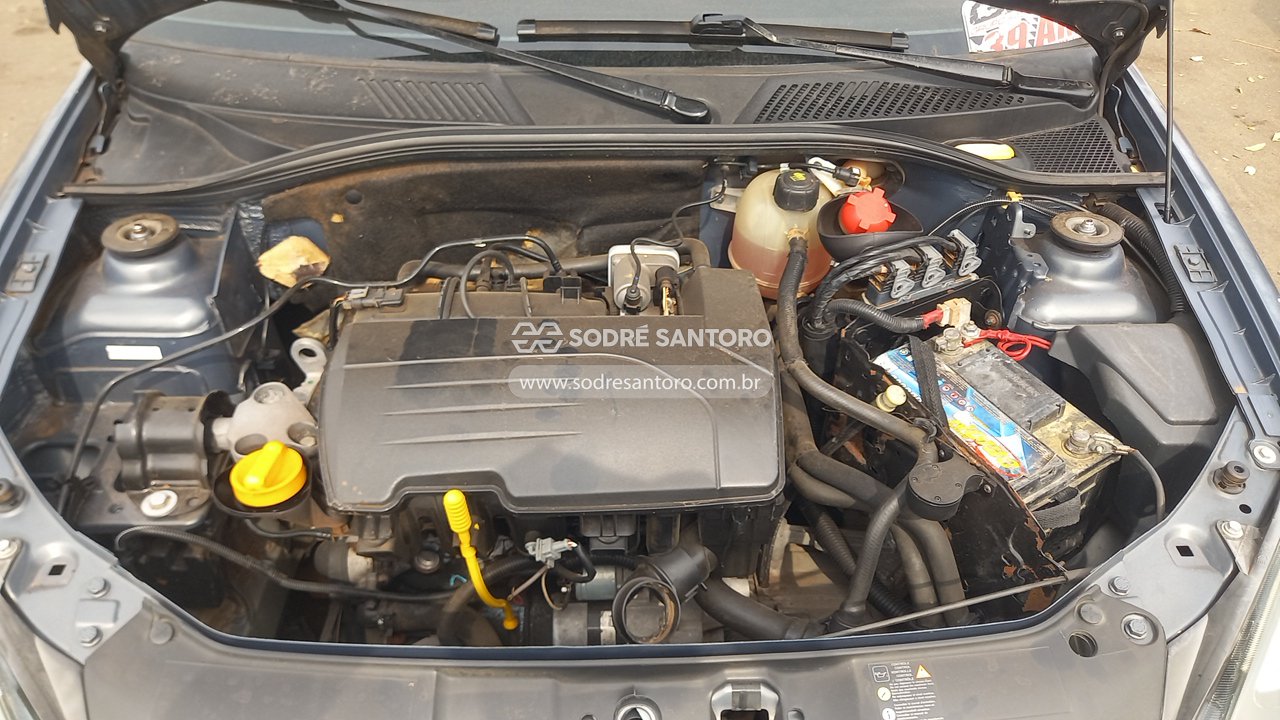 Renault Clio Cam 10h3p - 2011/2011 — foto 5 de 12
