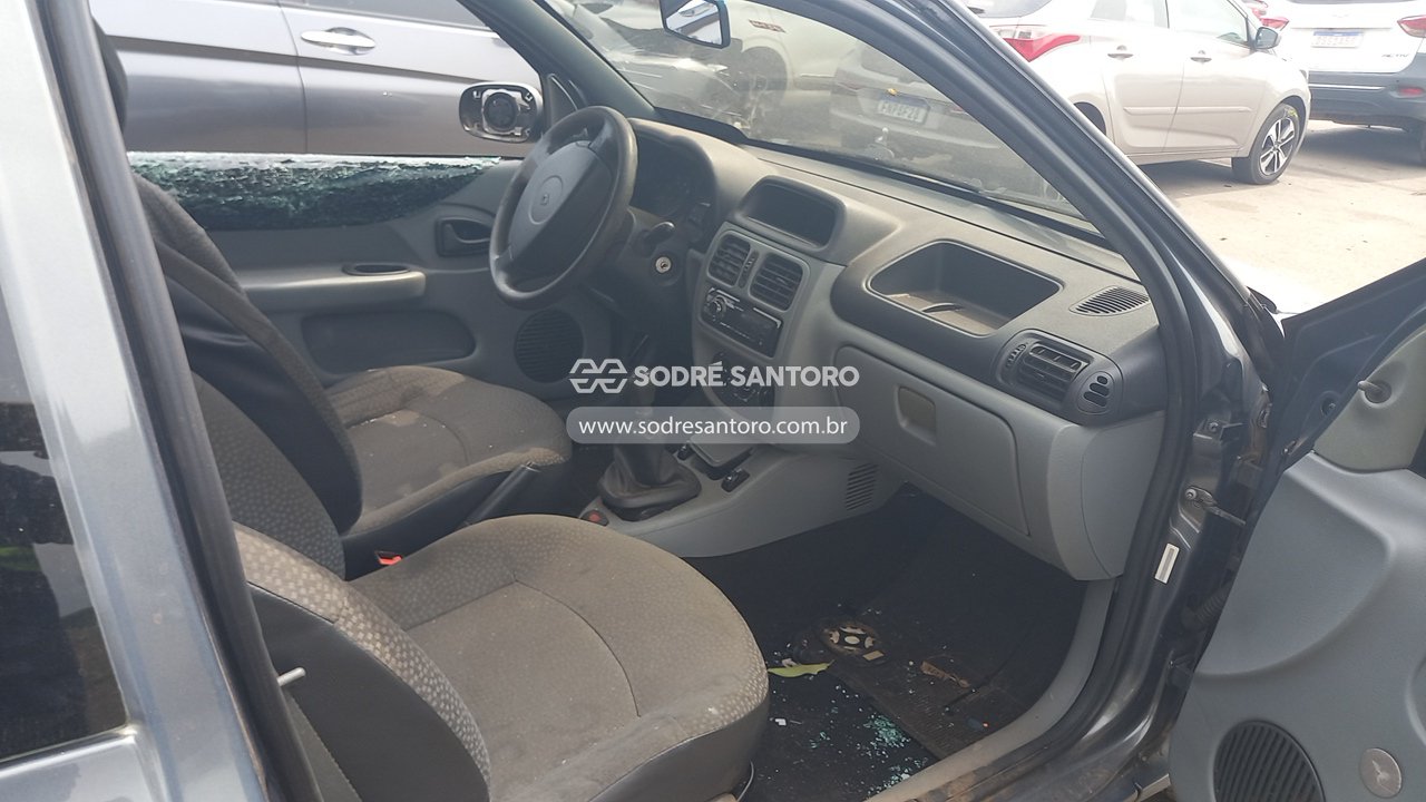 Renault Clio Cam 10h3p - 2011/2011 — foto 7 de 12