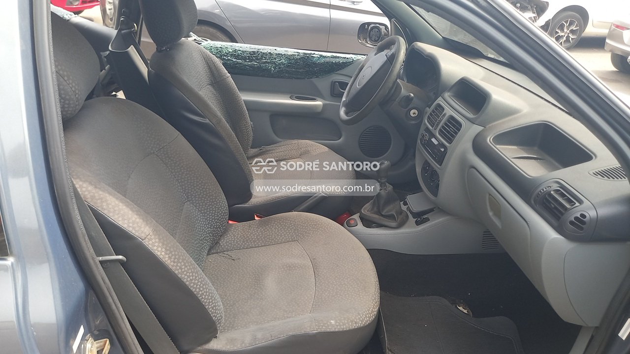 Renault Clio Cam 10h3p - 2011/2011 — foto 8 de 12