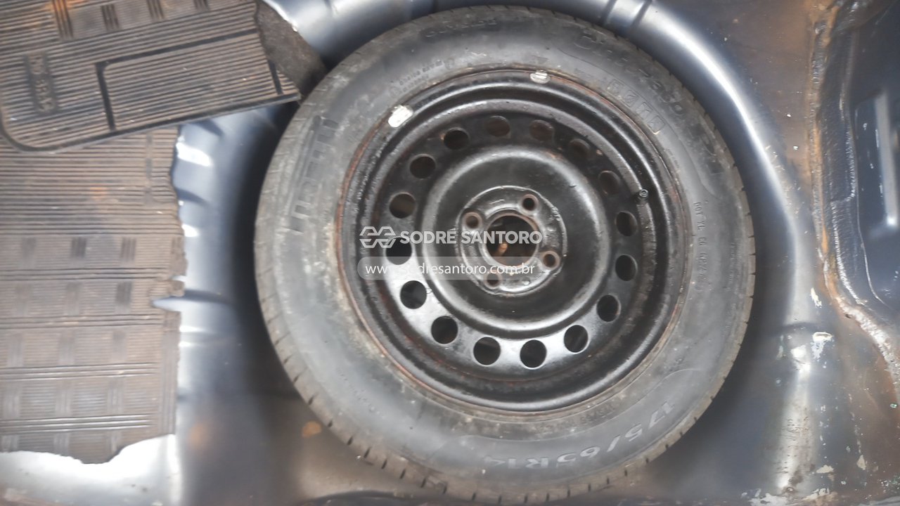 Renault Clio Cam 10h3p - 2011/2011 — foto 9 de 12