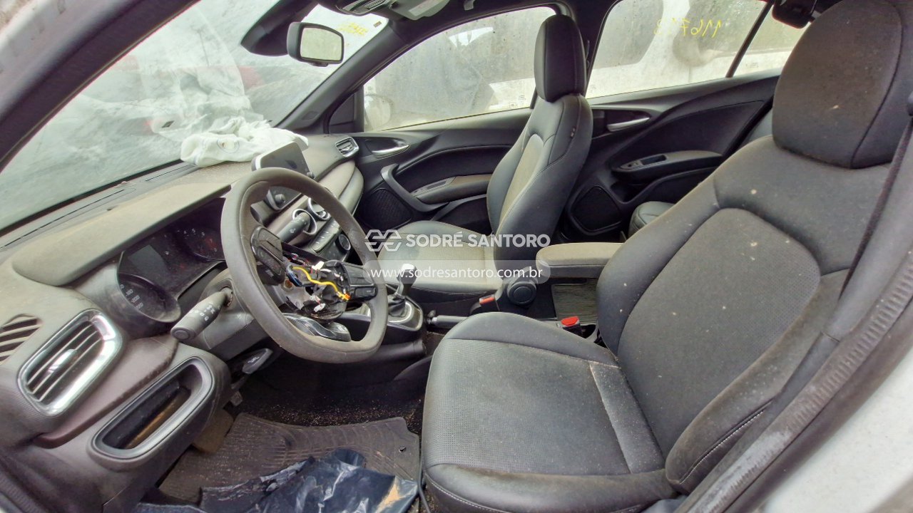 Fiat Cronos Prec 1.3at - 2024/2025 — foto 8 de 12