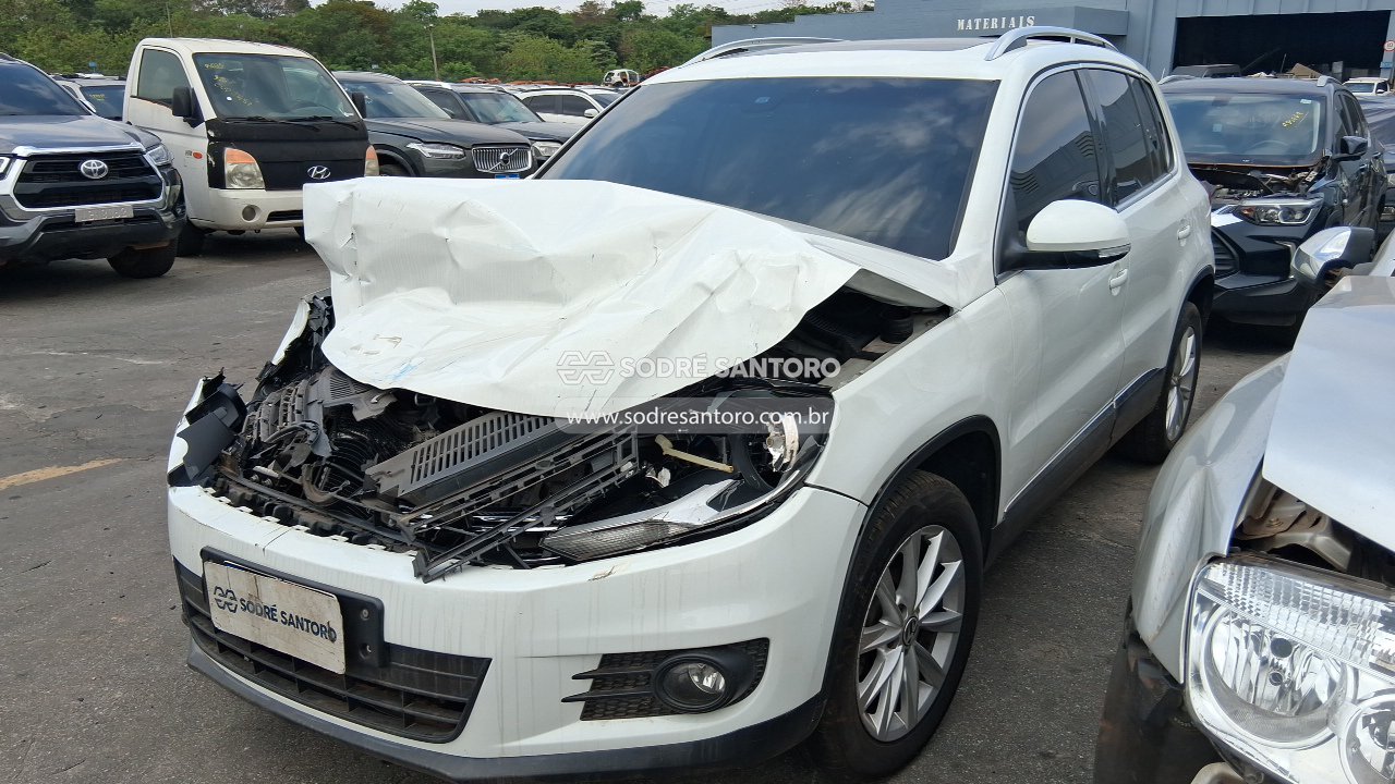 Volkswagen Tiguan 2.0 Tsi - 2014/2015 — foto 3 de 12