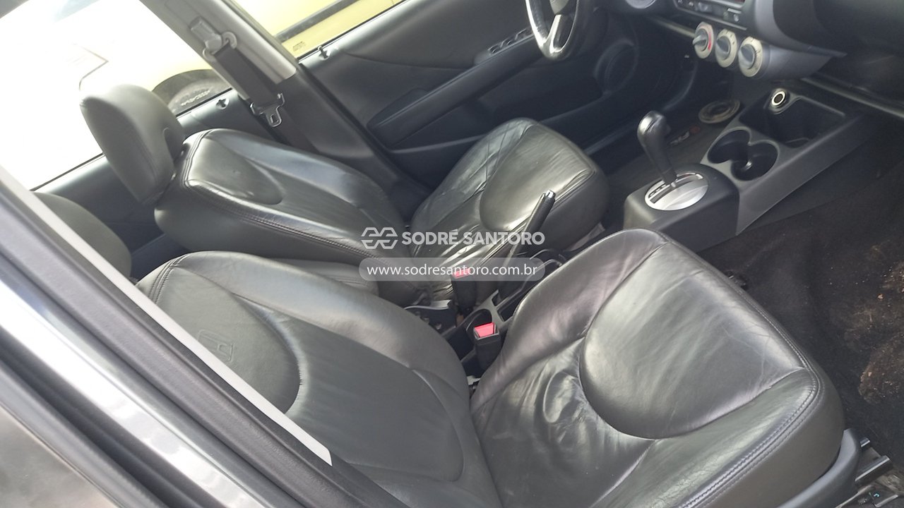Honda Fit EX - 2008/2008 — foto 8 de 12