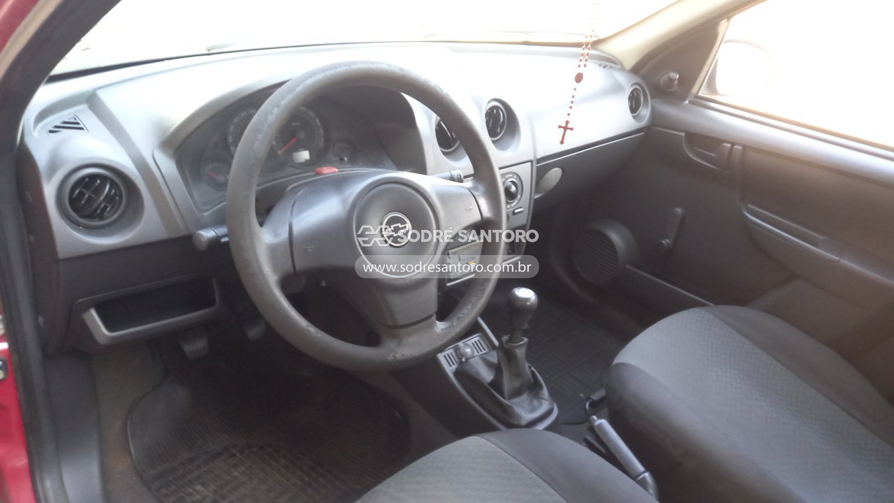 Chevrolet Celta 4P Spirit - 2006/2007 — foto 6 de 12