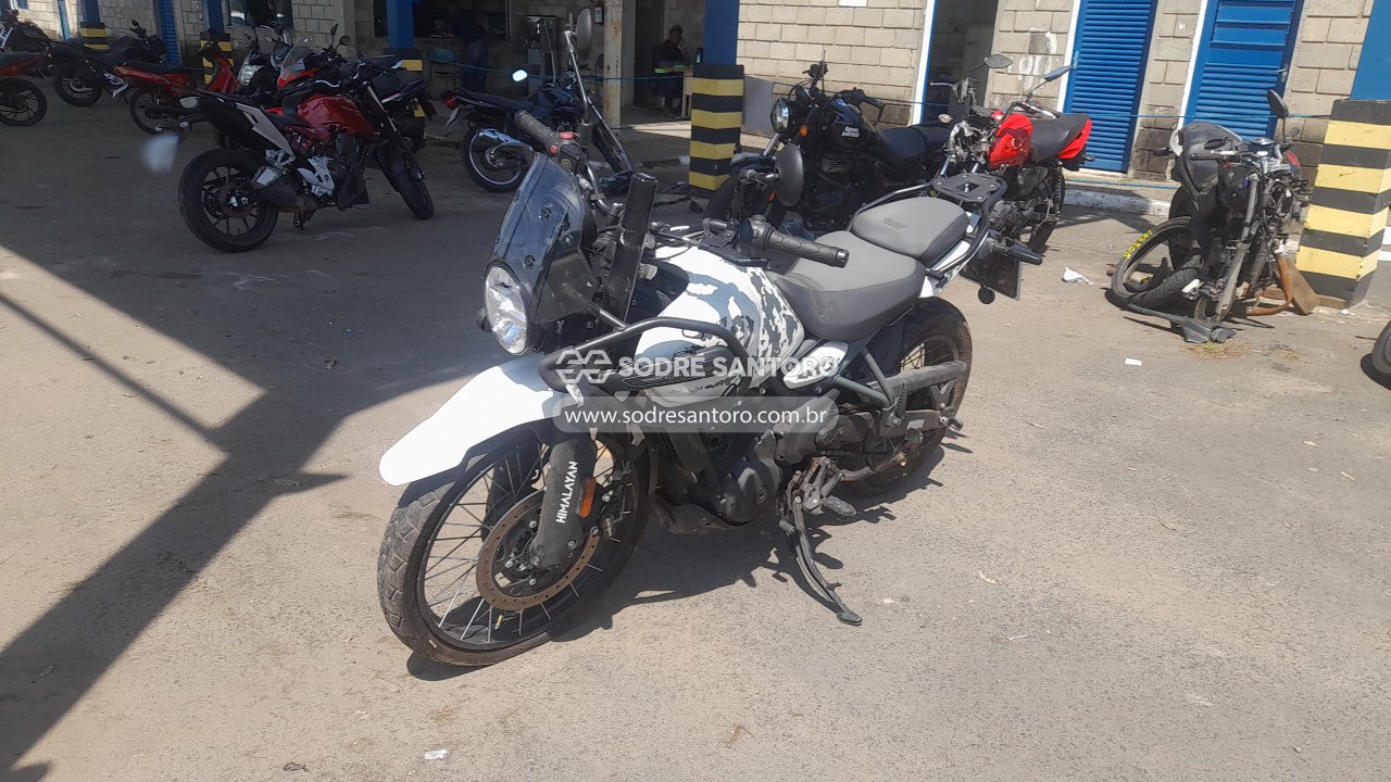 Royal Enfield Himalayan - 2026/2026 — foto 3 de 11