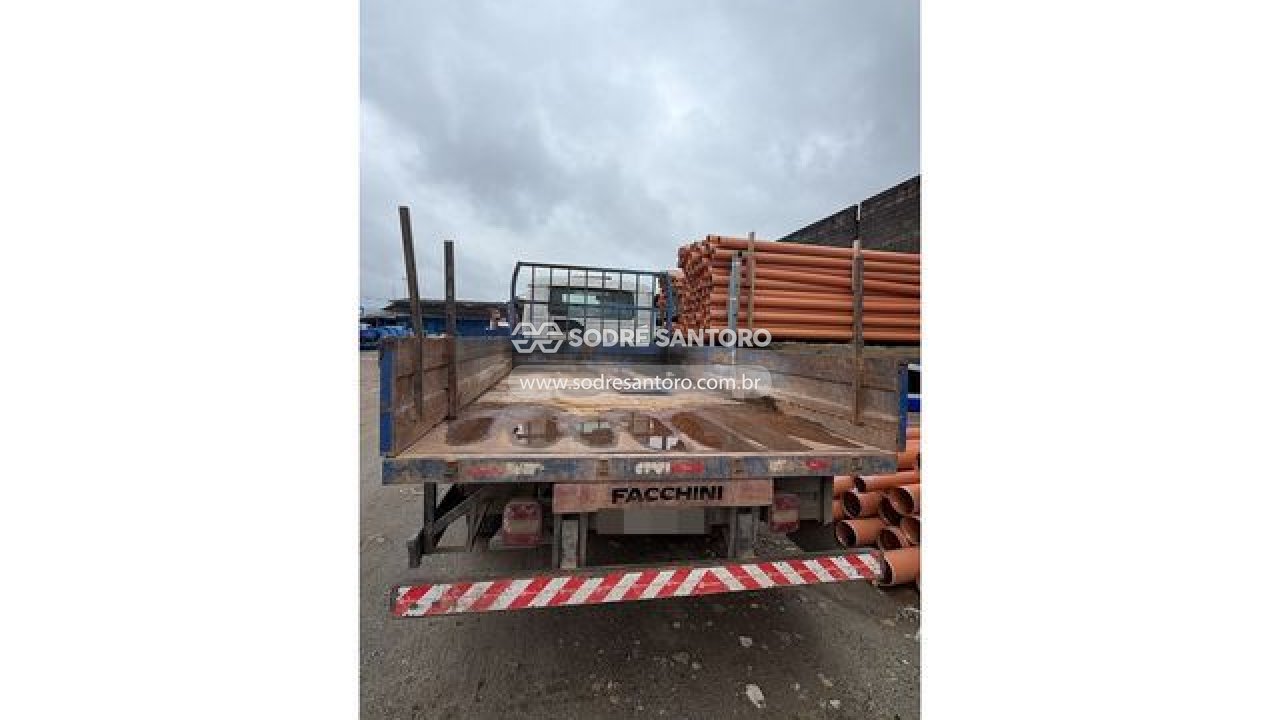 Volkswagen 8.160 Drc 4x2 - 2014/2015 — foto 4 de 10