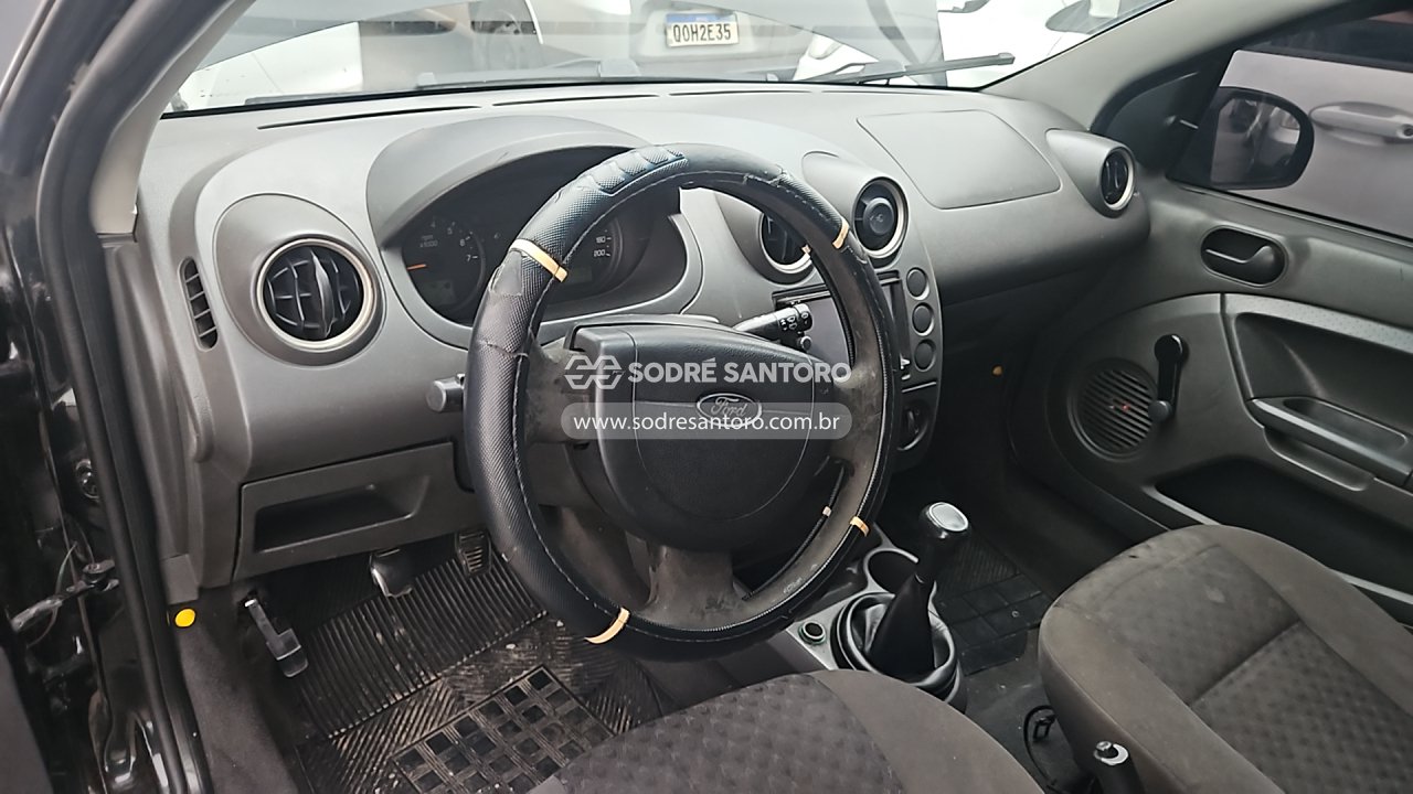 Foto 12 de 13: FORD - FIESTA FLEX 2006/2007