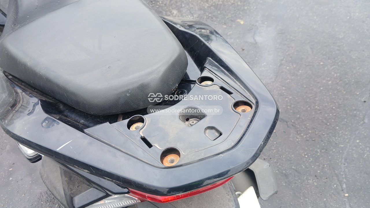 Foto 10 de 11: HONDA - PCX 150 2017/2018