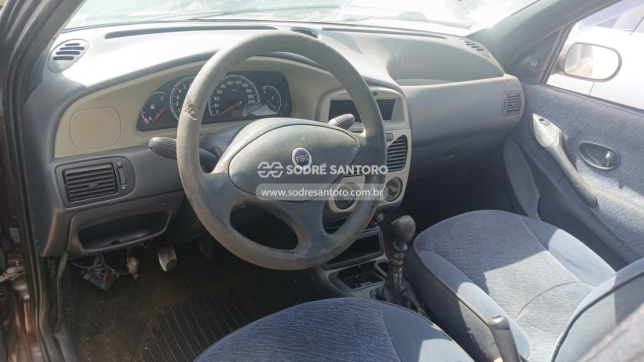 Foto 7 de 13: FIAT - PALIO ELX 2001/2002