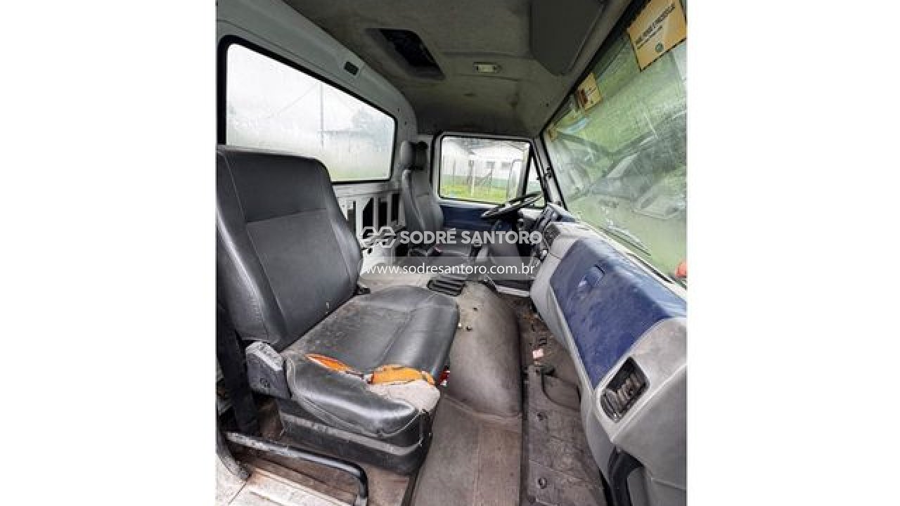 Foto 4: VOLKSWAGEN - 17.250 E 2011/2012