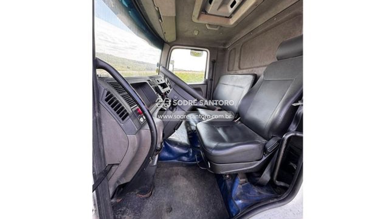 Foto 9 de 13: VOLKSWAGEN - 17.280 CRM 4X2 4P 2015/2016