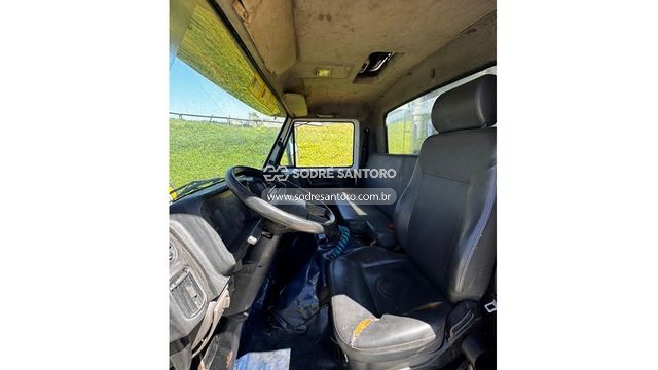 Foto 11 de 13: VOLKSWAGEN - 17.230 WORKER 4X2 2015/2016