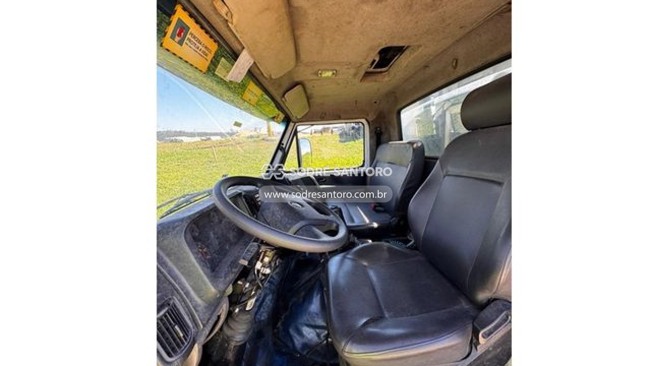 Foto 9 de 13: VOLKSWAGEN - 17.230 WORKER 4X2 2015/2016