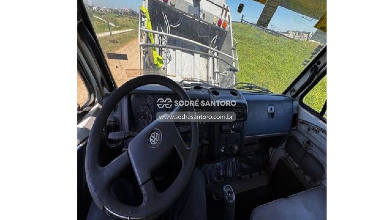 Foto 9 de 13: VOLKSWAGEN - 17.230 WORKER 4X2 2015/2016
