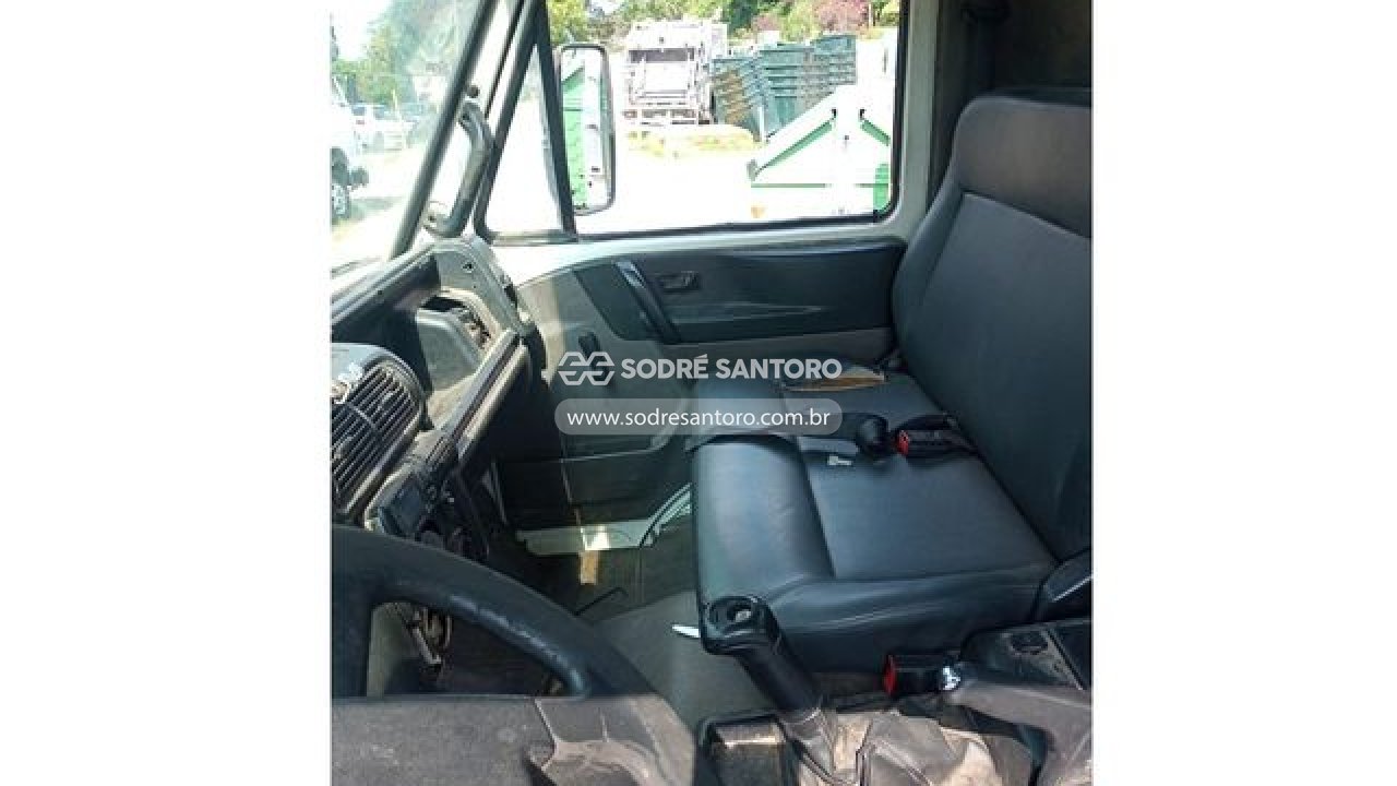 Foto 10 de 13: VOLKSWAGEN - 5.150 DRC 4X2 2015/2016