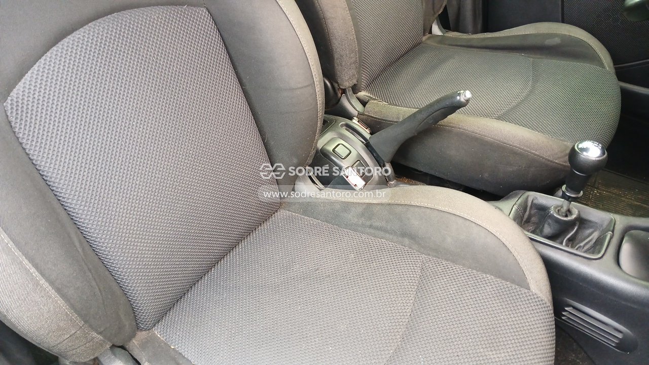 Foto 9 de 13: PEUGEOT - 207 PASSION XS 2009/2010
