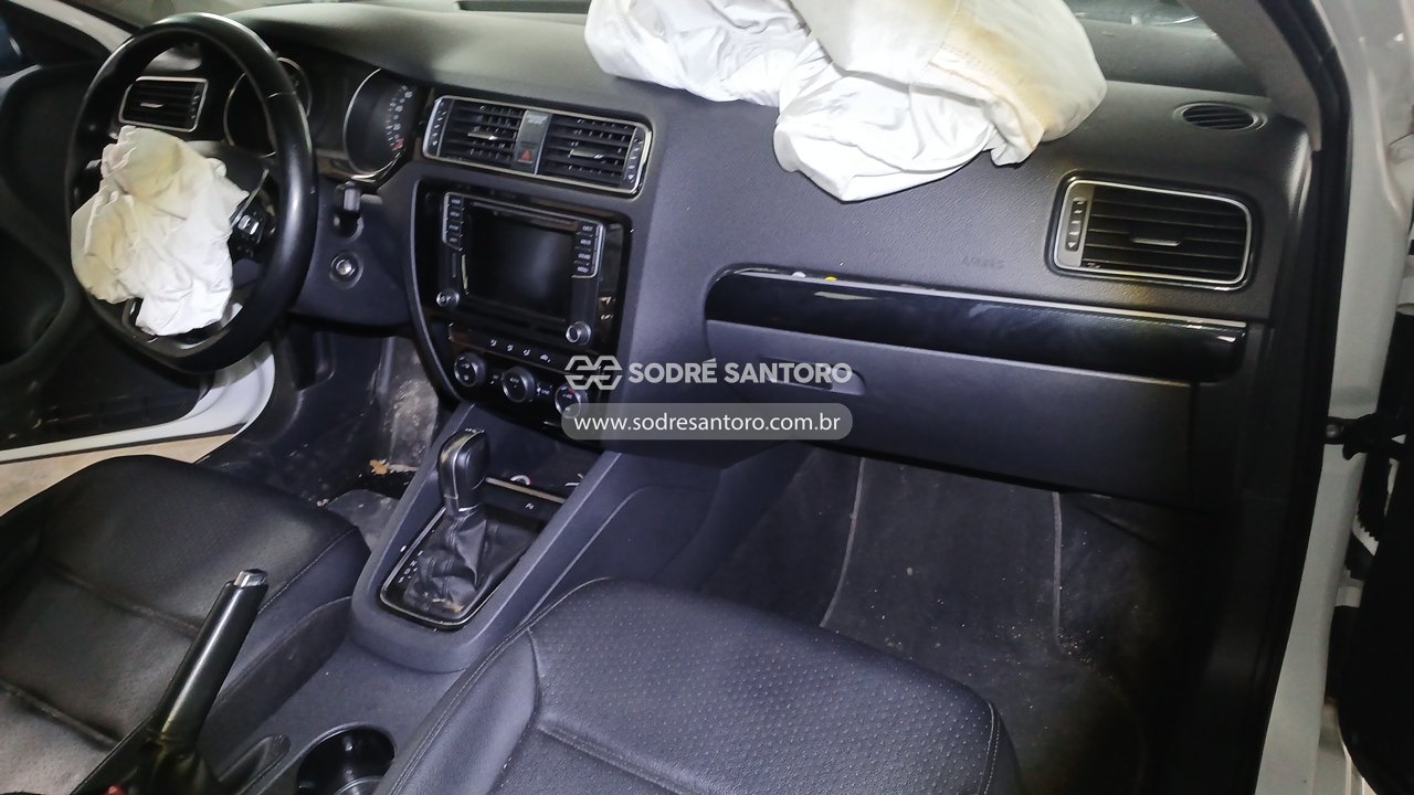 Foto 8 de 12: VOLKSWAGEN - JETTA HL AE 2016/2016
