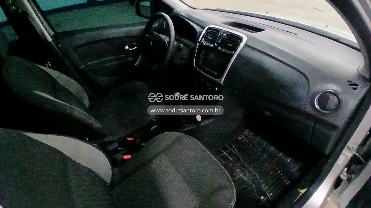 Foto 8 de 13: RENAULT - SANDERO EXPR 10 2017/2018